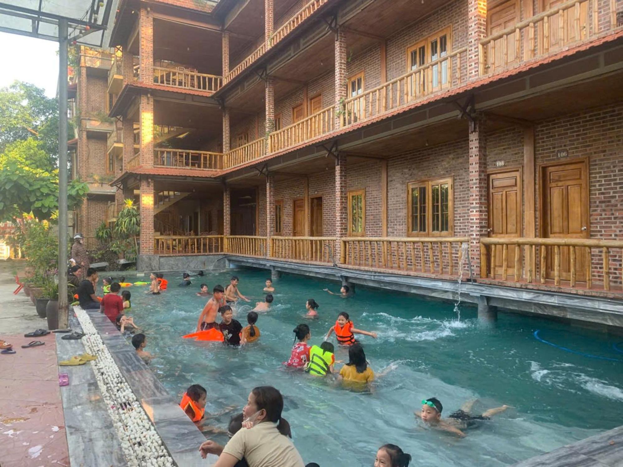 Ho Nui Dinh Hotel Ninh Bình Extérieur photo